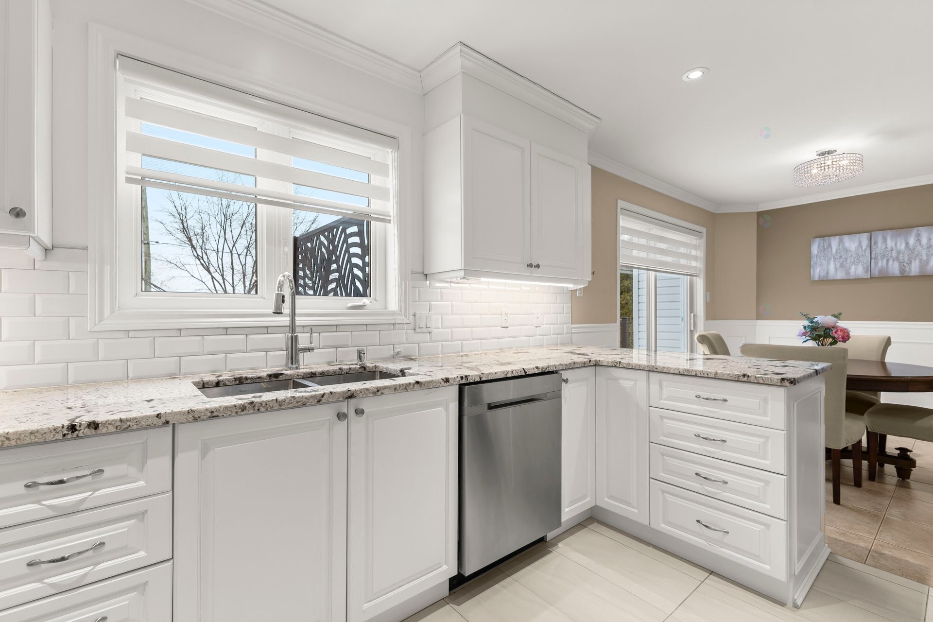 









40


Rue Michel-McNabb

,
Notre-Dame-de-l'Île-Perrot,




QC
J7V9R8

