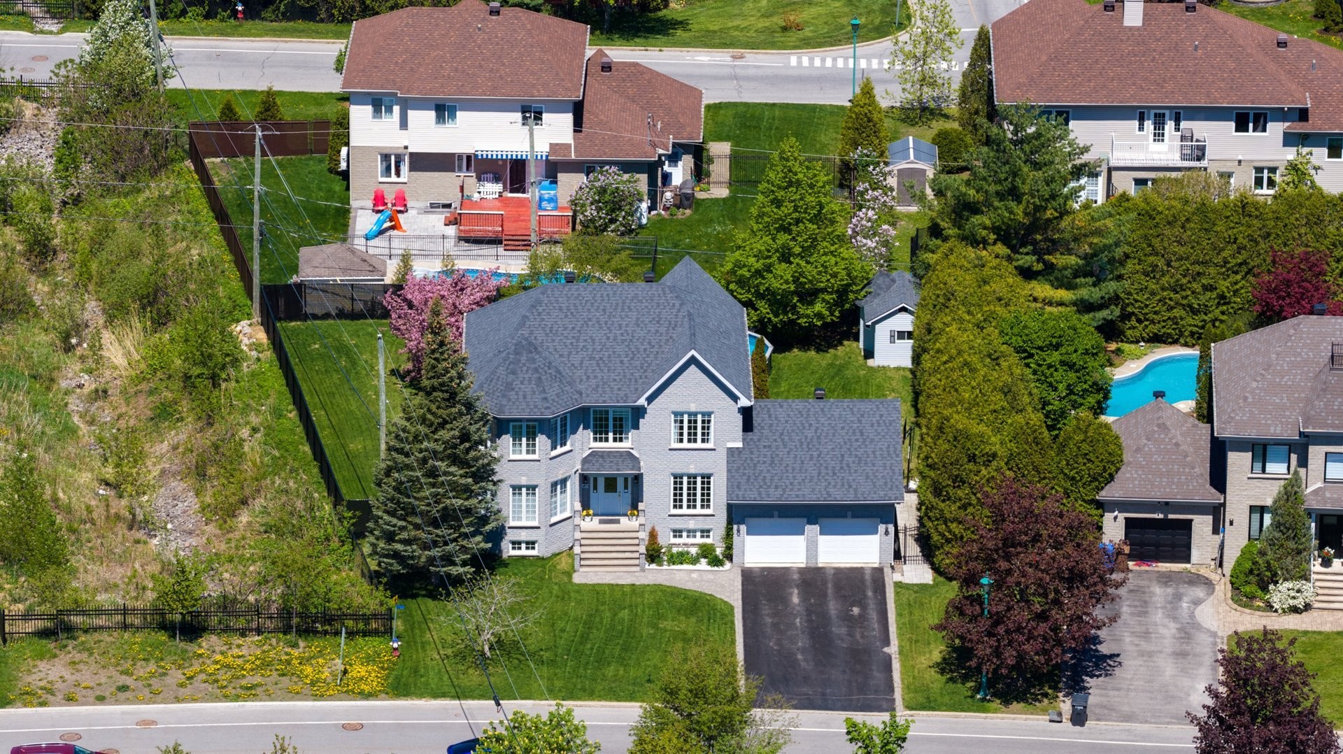 









40


Rue Michel-McNabb

,
Notre-Dame-de-l'Île-Perrot,




QC
J7V9R8

