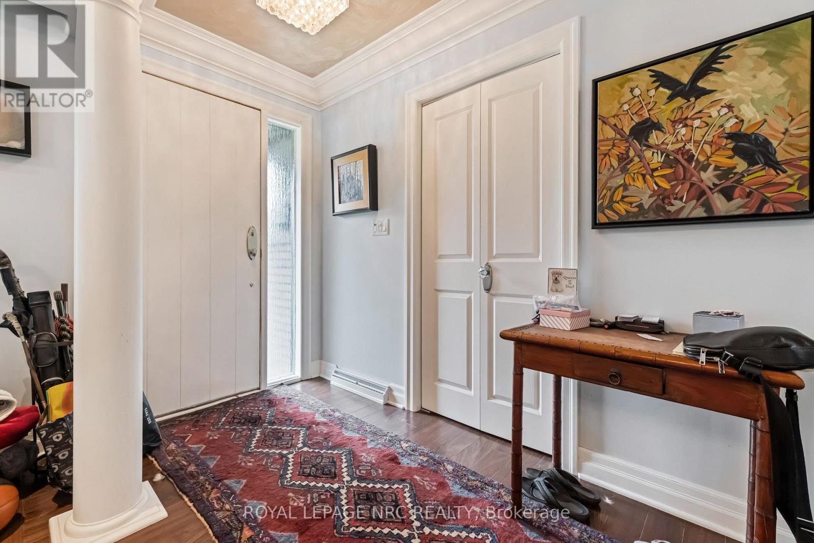 












9 CARTIER DRIVE

,
St. Catharines (Vine/Linwell),




Ontario
L2M2E5

