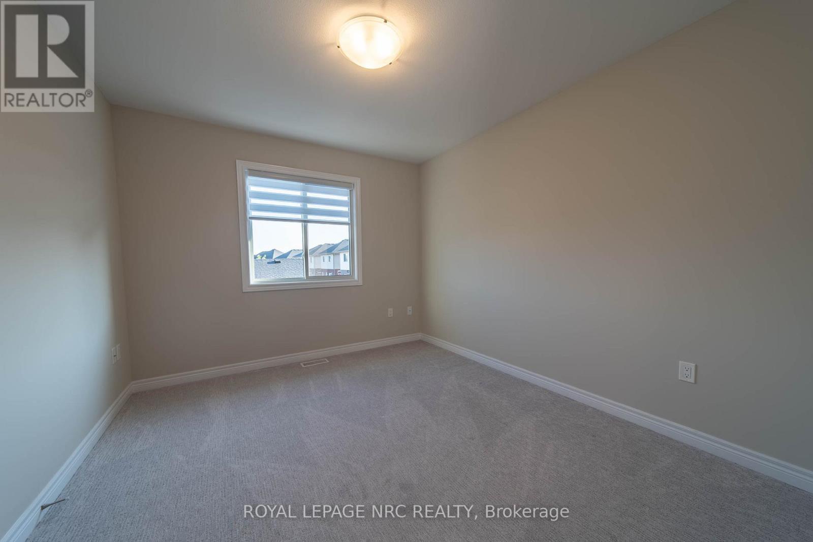 












1217 UPPERS LANE

,
Thorold (Rolling Meadows),




Ontario
L0S1A0

