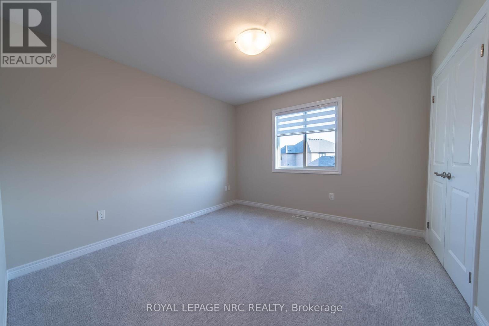 












1217 UPPERS LANE

,
Thorold (Rolling Meadows),




Ontario
L0S1A0

