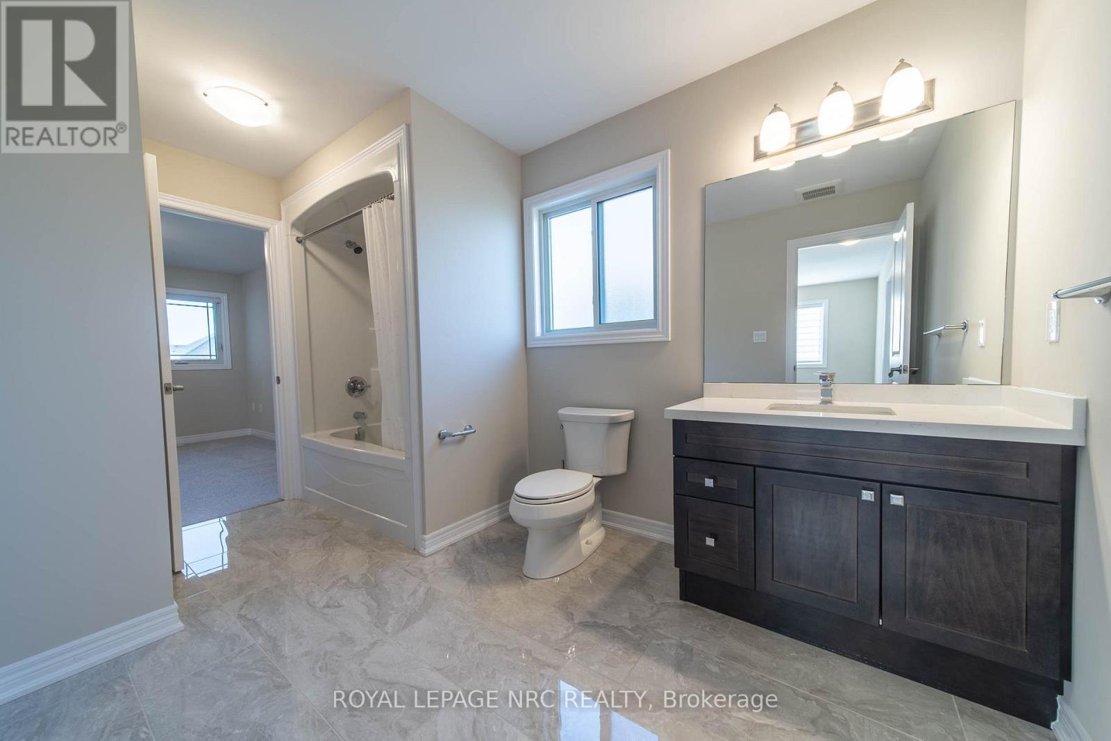 












1217 UPPERS LANE

,
Thorold (Rolling Meadows),




Ontario
L0S1A0

