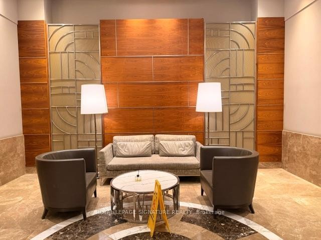 









763


Bay

Street, 4809,
Toronto,




ON
M5G 2R3

