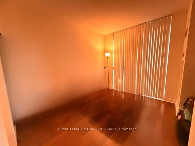 









763


Bay

Street, 4809,
Toronto,




ON
M5G 2R3

