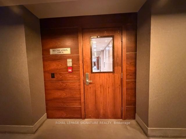 









763


Bay

Street, 4809,
Toronto,




ON
M5G 2R3

