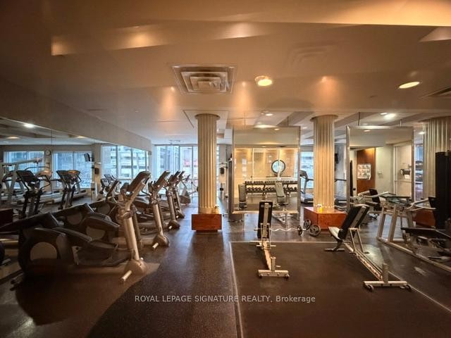 









763


Bay

Street, 4809,
Toronto,




ON
M5G 2R3

