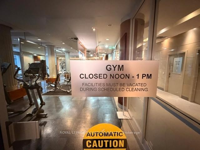 









763


Bay

Street, 4809,
Toronto,




ON
M5G 2R3

