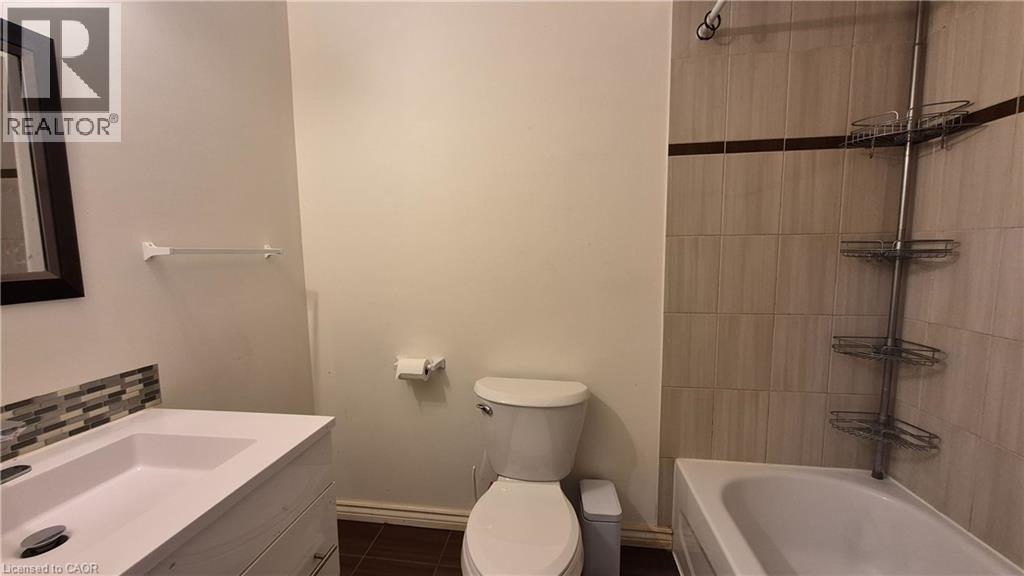 












1039 CEDARGLEN Gate Unit# 15

,
Mississauga,




Ontario
L5G3A7

