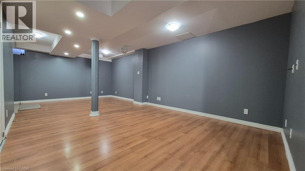 












1039 CEDARGLEN Gate Unit# 15

,
Mississauga,




Ontario
L5G3A7

