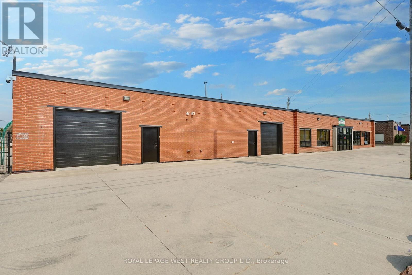 












1 - 55 BRYDON DRIVE

,
Toronto,




Ontario
M9W4N3

