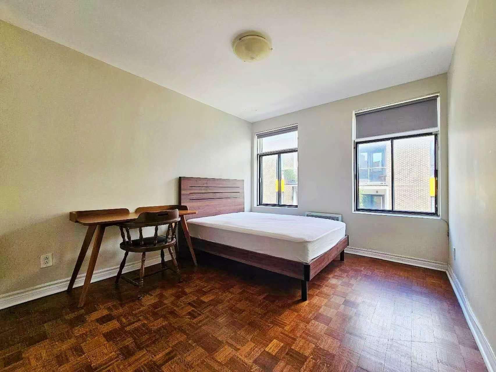 









3550


Rue St-Dominique

,
Montréal (Le Plateau-Mont-Royal),




QC
H2X2X4

