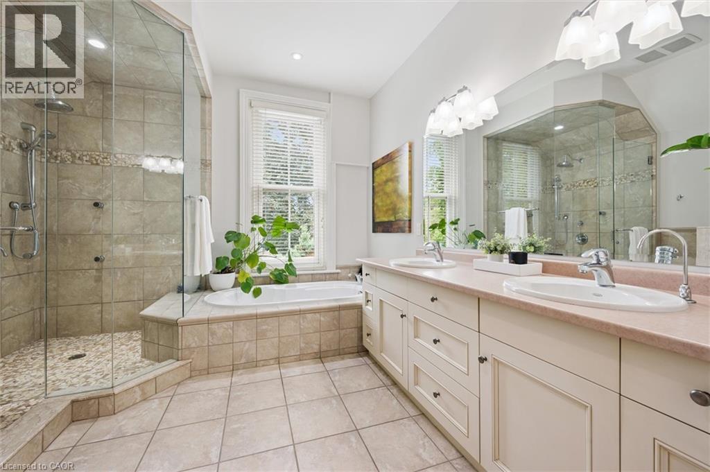 












66 GRANGE Street

,
Guelph,




Ontario
N1E2V2

