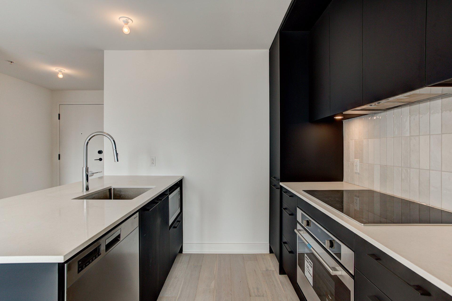 









7227


Boul. Newman

, 1024,
Montréal (LaSalle),




QC
H8N0H7

