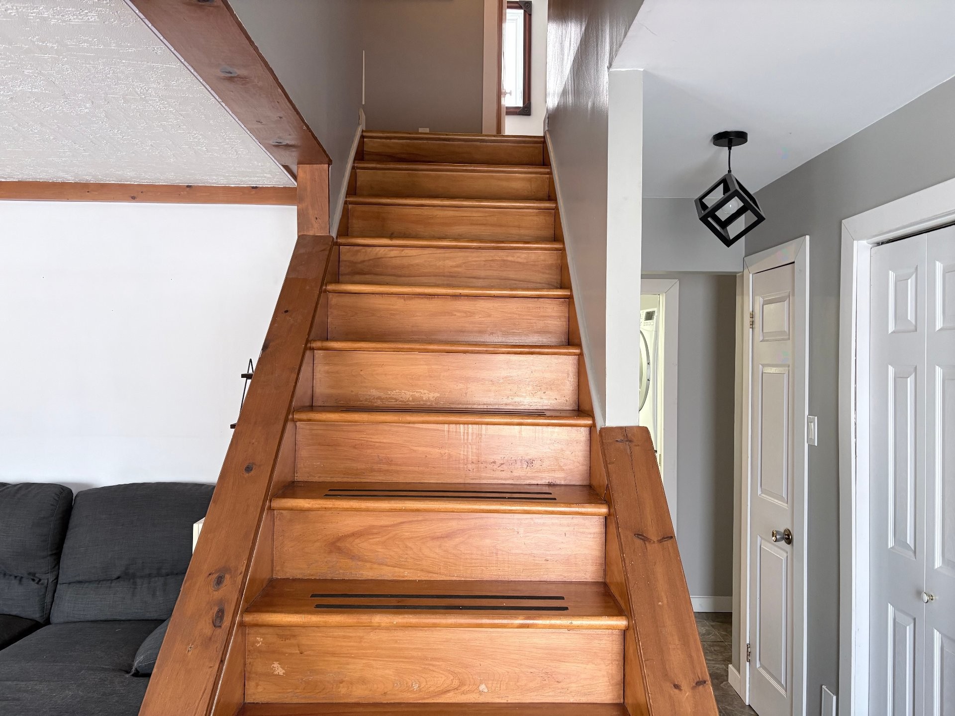 









42


Rue Hogue

,
Sept-Îles,




QC
G4S1M9

