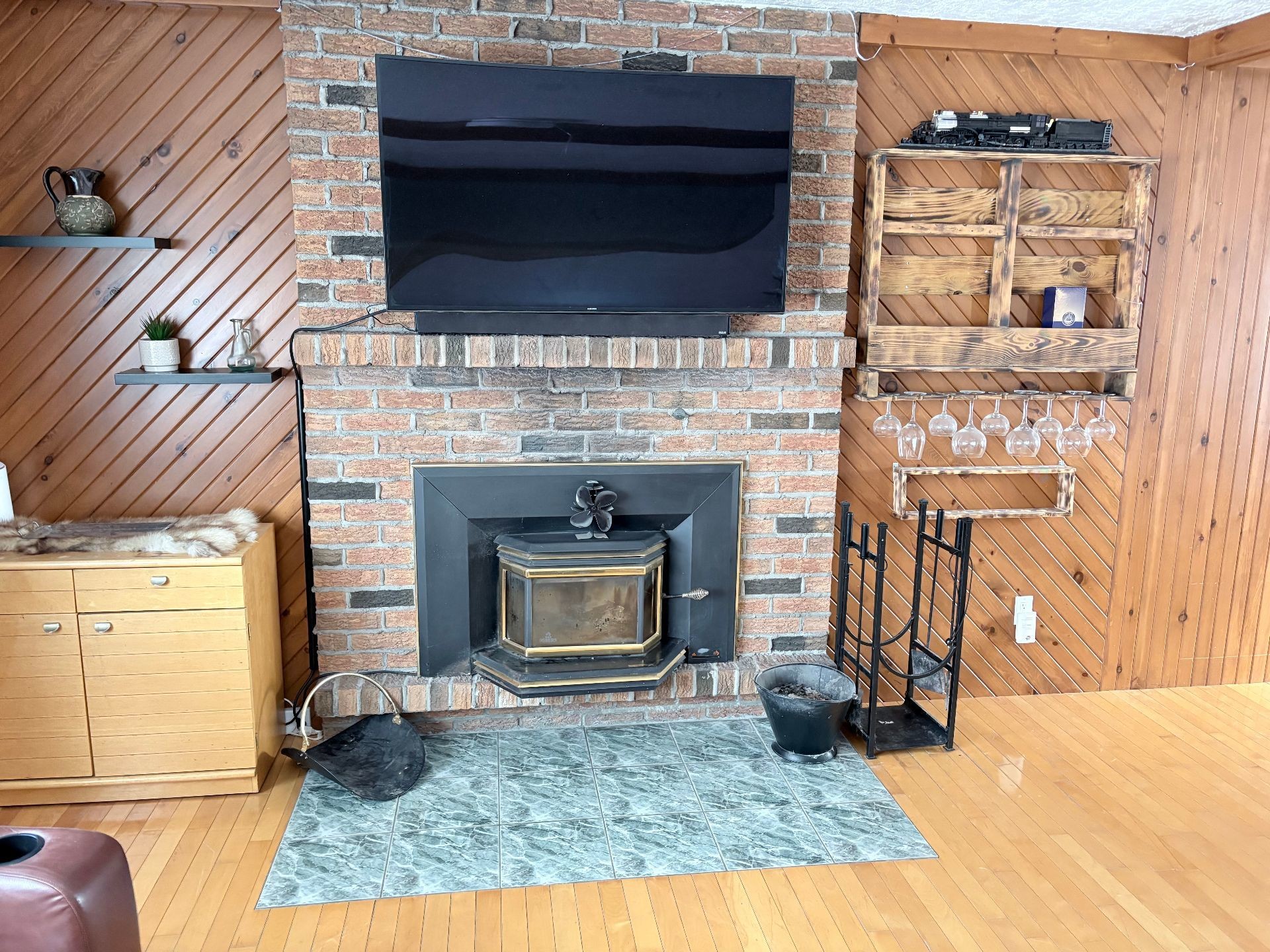 









42


Rue Hogue

,
Sept-Îles,




QC
G4S1M9

