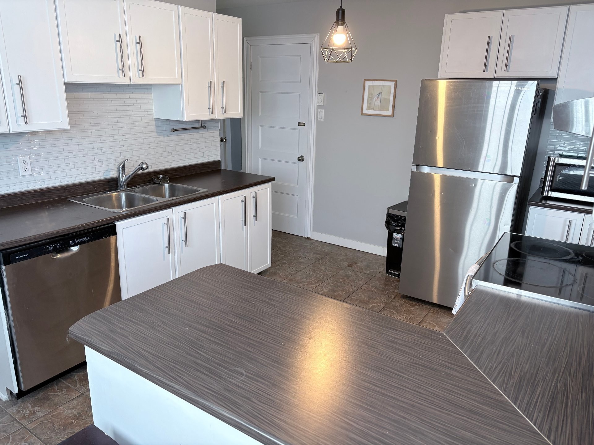 









42


Rue Hogue

,
Sept-Îles,




QC
G4S1M9

