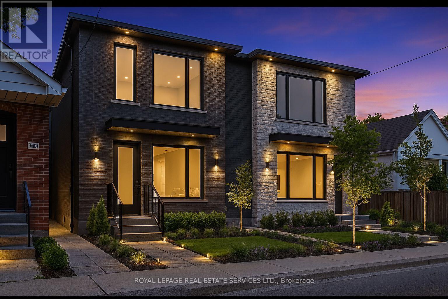 












326 LAWRENCE AVENUE W

,
Toronto,




Ontario
M5M1B4

