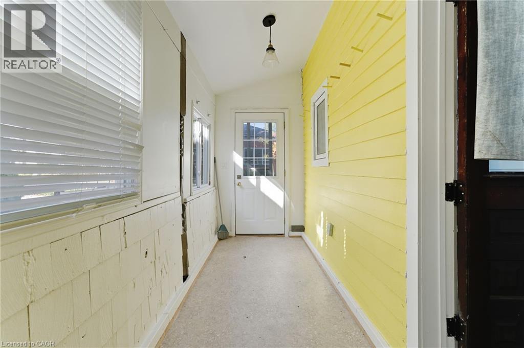 












8 TASKER Street

,
St. Catharines,




Ontario
L2R3Z8

