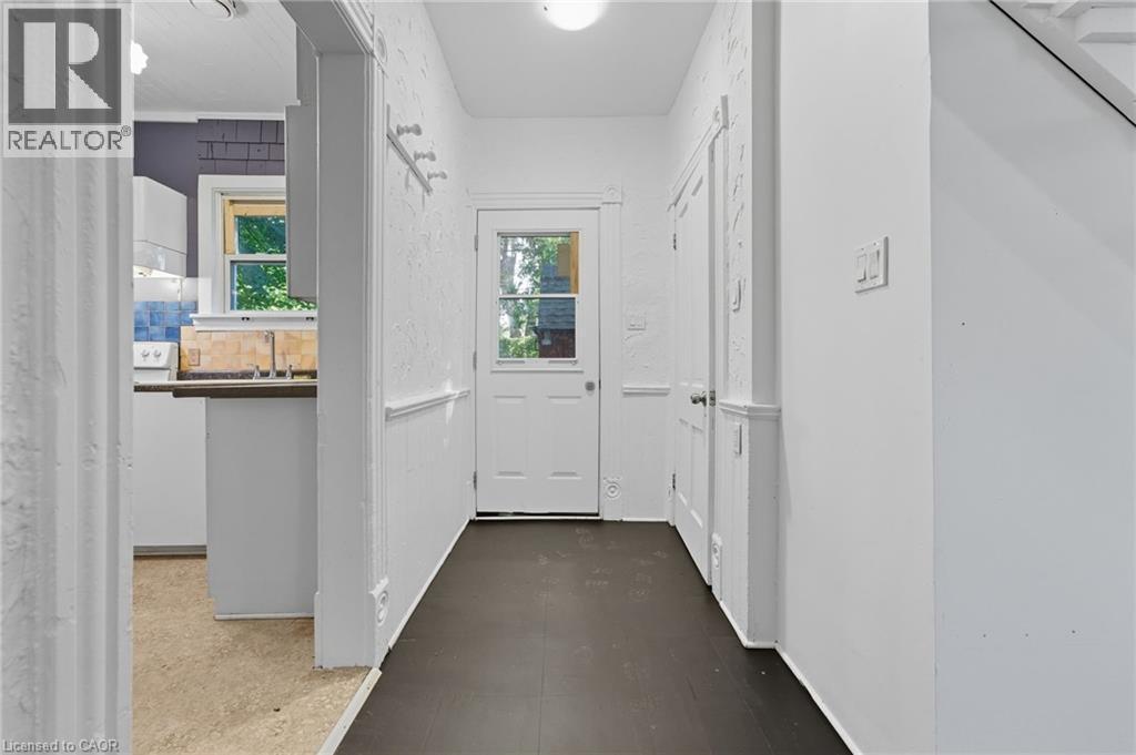 












8 TASKER Street

,
St. Catharines,




Ontario
L2R3Z8

