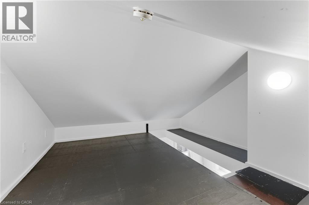 












8 TASKER Street

,
St. Catharines,




Ontario
L2R3Z8

