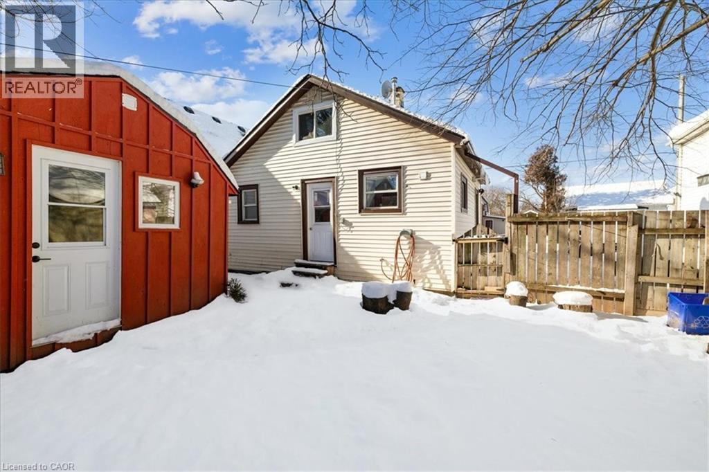 












8 TASKER Street

,
St. Catharines,




Ontario
L2R3Z8

