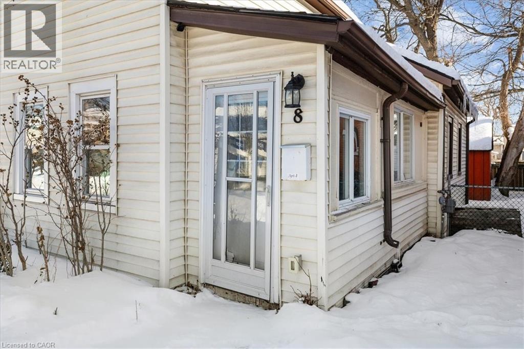 












8 TASKER Street

,
St. Catharines,




Ontario
L2R3Z8

