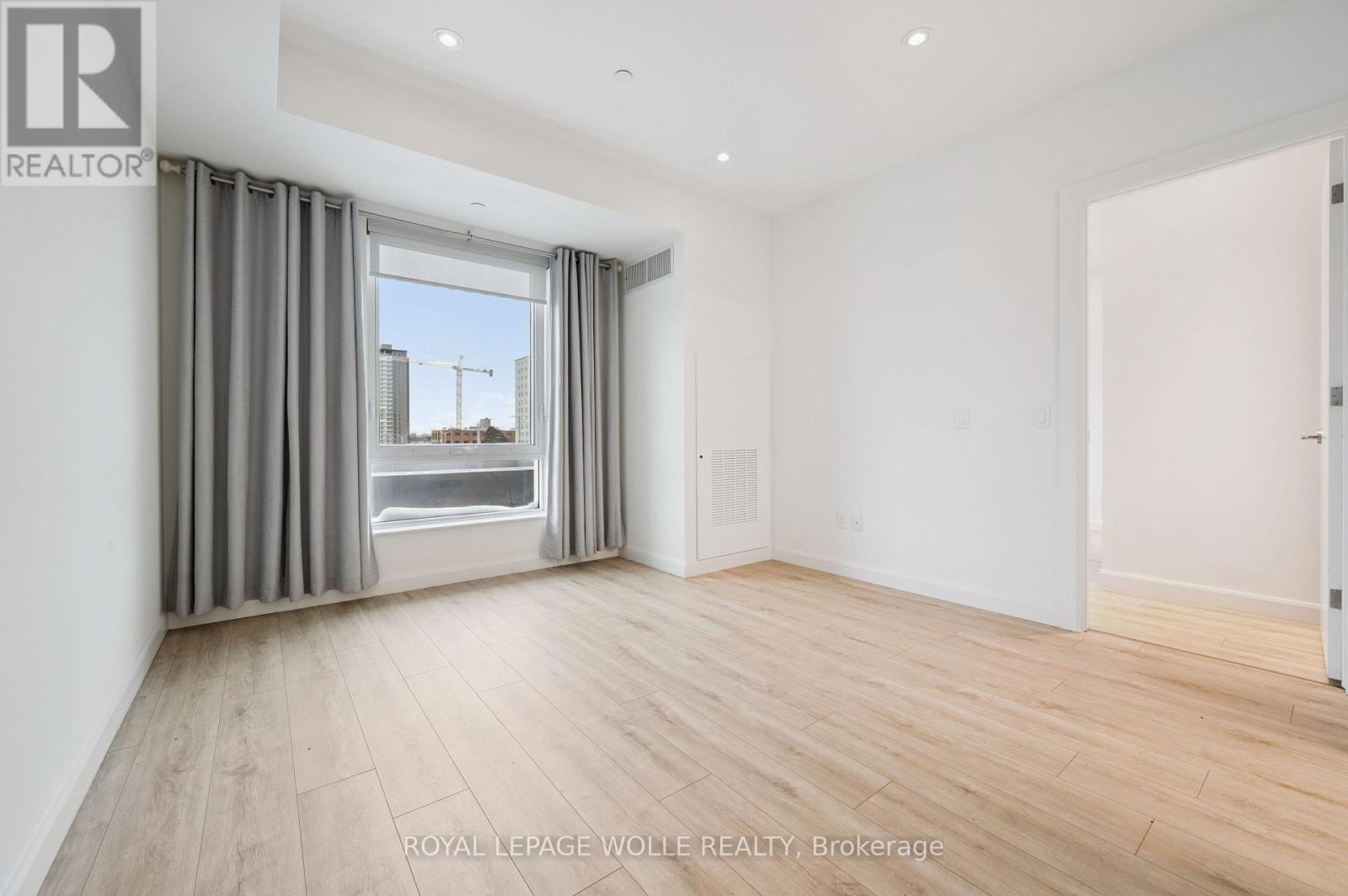 












304 - 741 KING STREET W

,
Kitchener,




Ontario
N2G0E9

