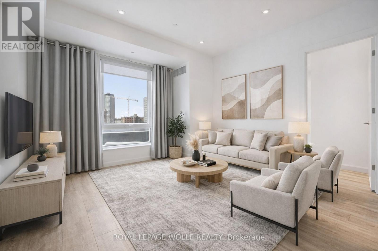 












304 - 741 KING STREET W

,
Kitchener,




Ontario
N2G0E9

