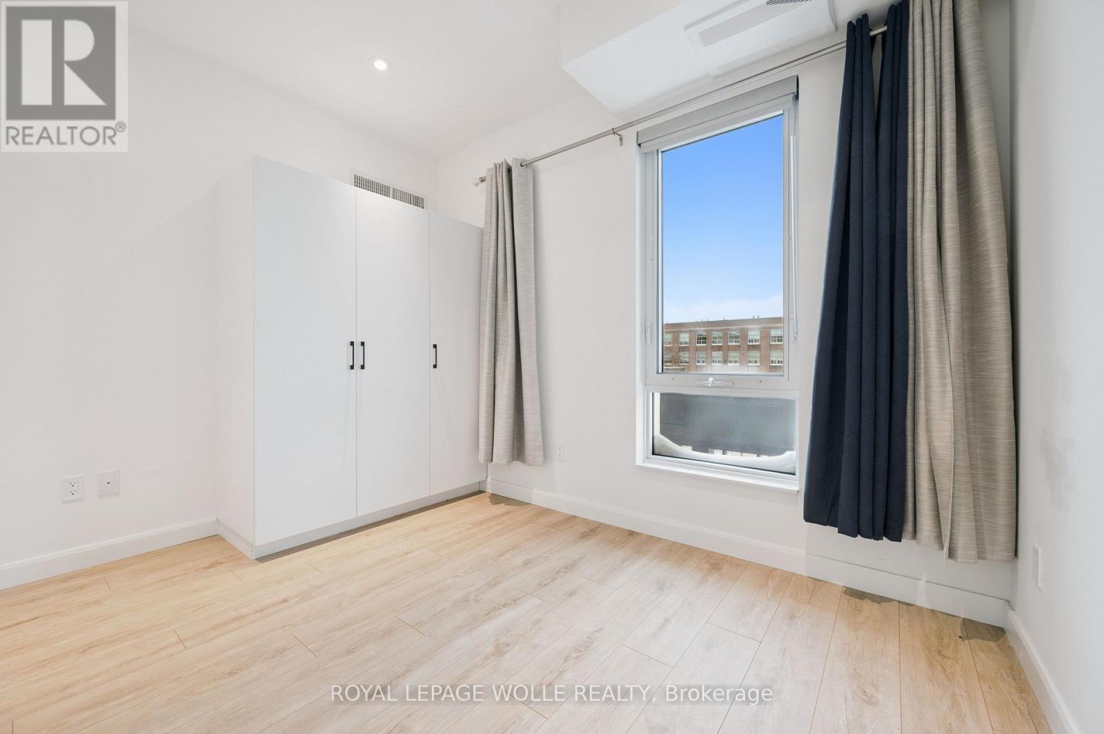 












304 - 741 KING STREET W

,
Kitchener,




Ontario
N2G0E9

