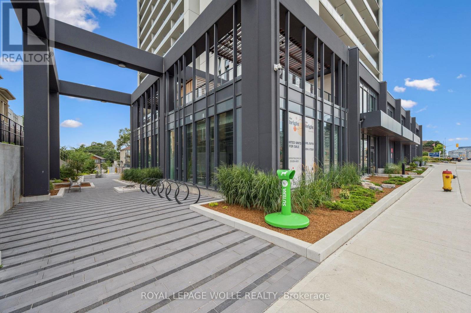 












304 - 741 KING STREET W

,
Kitchener,




Ontario
N2G0E9

