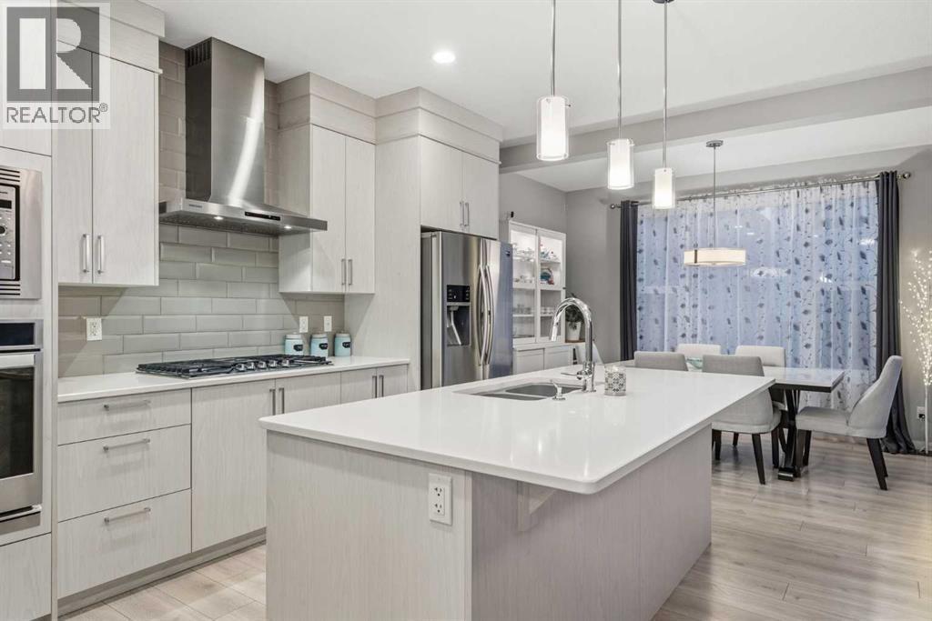 












43 Seton Rise SE

,
Calgary,




Alberta
T3M2V3

