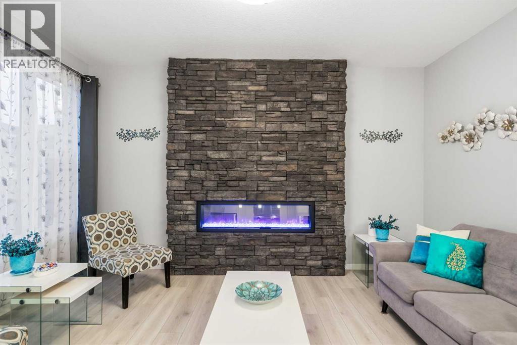 












43 Seton Rise SE

,
Calgary,




Alberta
T3M2V3

