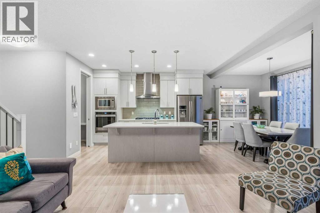 












43 Seton Rise SE

,
Calgary,




Alberta
T3M2V3

