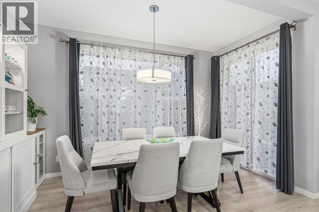 












43 Seton Rise SE

,
Calgary,




Alberta
T3M2V3

