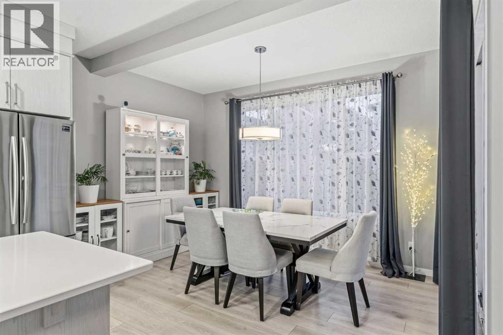 












43 Seton Rise SE

,
Calgary,




Alberta
T3M2V3

