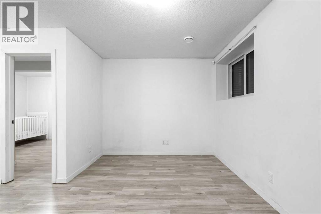 












43 Seton Rise SE

,
Calgary,




Alberta
T3M2V3

