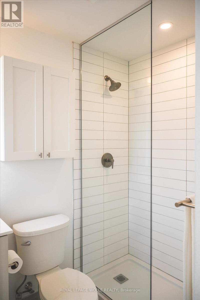 












909 - 15 WELLINGTON STREET S

,
Kitchener,




Ontario
N2G0E4

