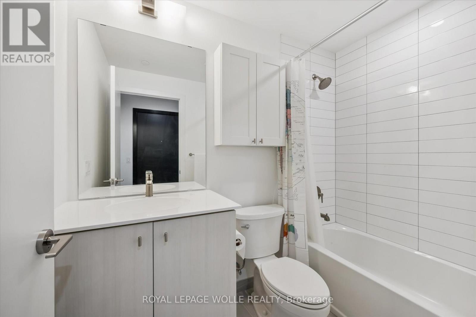 












909 - 15 WELLINGTON STREET S

,
Kitchener,




Ontario
N2G0E4

