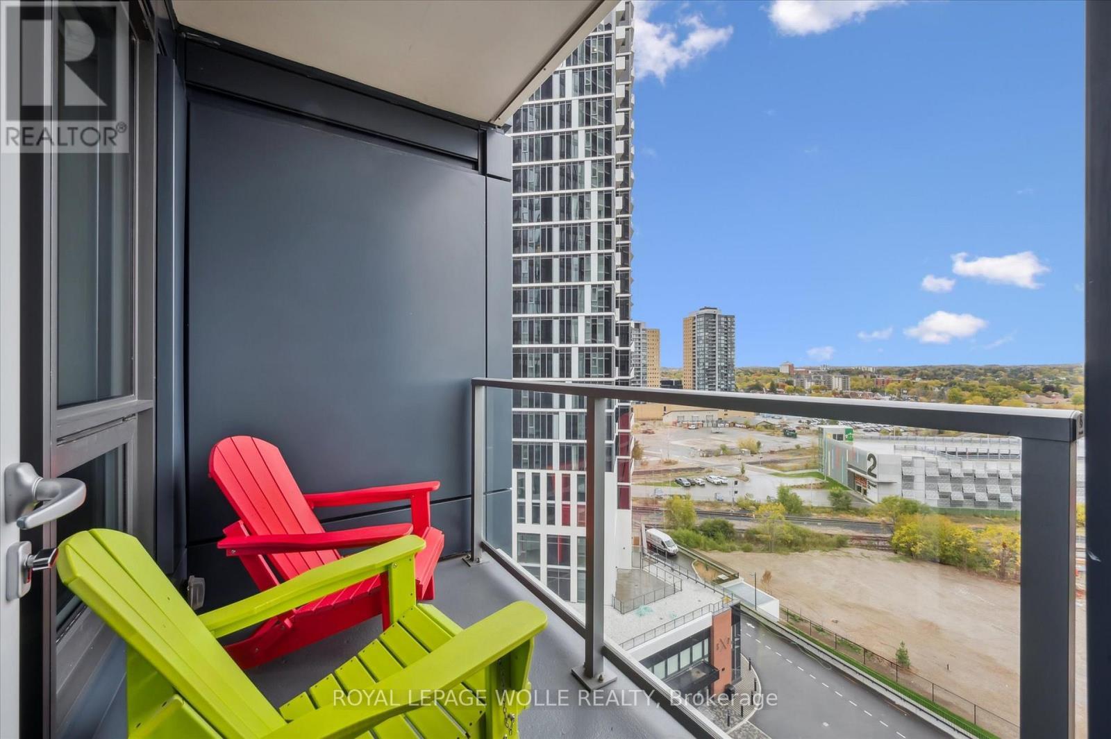 












909 - 15 WELLINGTON STREET S

,
Kitchener,




Ontario
N2G0E4

