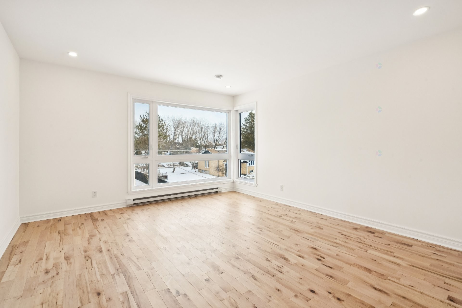 









77


33e Avenue

,
Saint-Blaise-sur-Richelieu,




QC
J0J1W0

