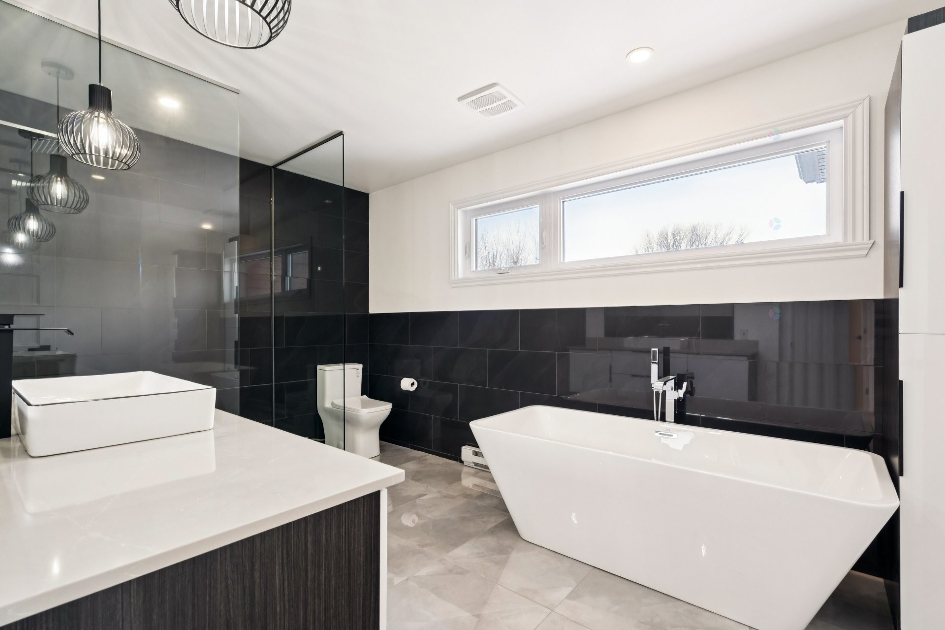 









77


33e Avenue

,
Saint-Blaise-sur-Richelieu,




QC
J0J1W0

