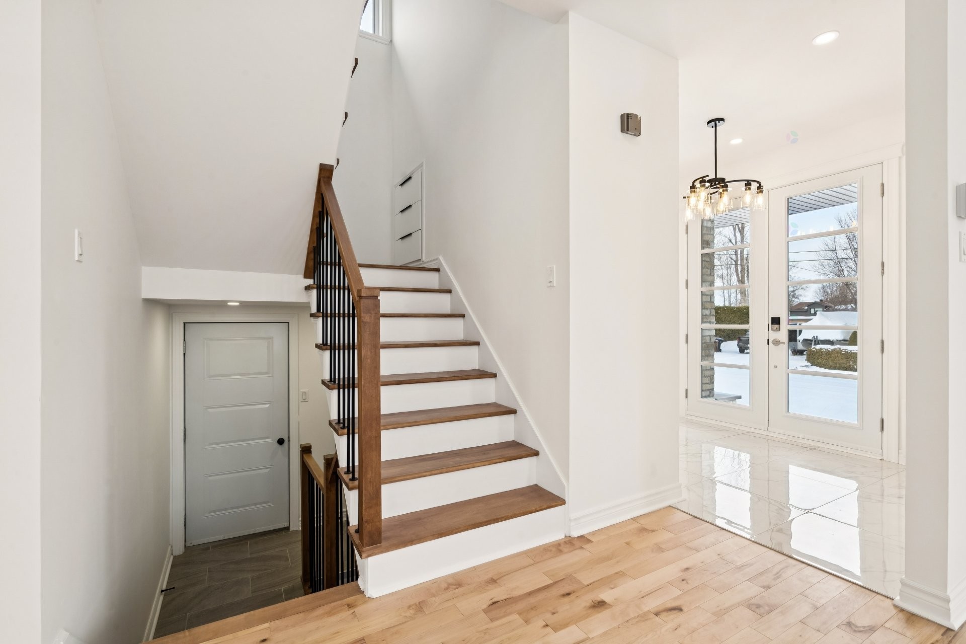 









77


33e Avenue

,
Saint-Blaise-sur-Richelieu,




QC
J0J1W0

