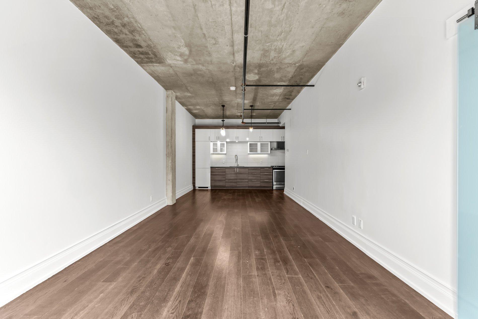 









1885


Rue de la Visitation

, 202,
Montréal (Ville-Marie),




QC
H2L3C5

