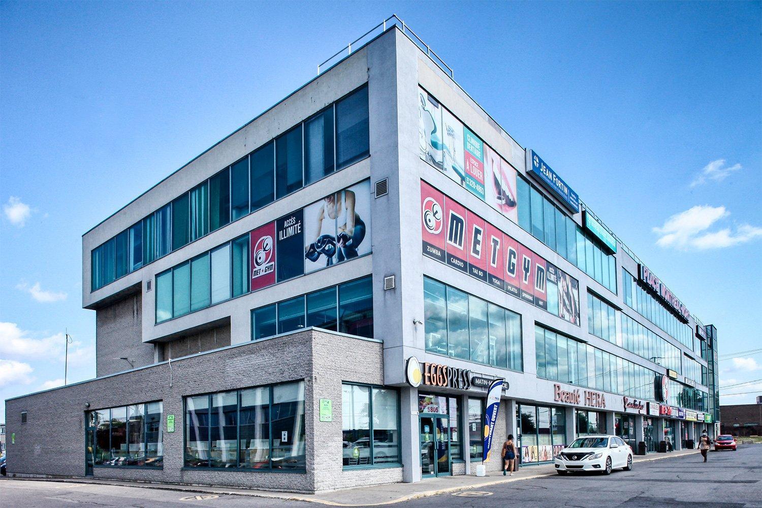 









5805

 - 5879


Boul. Henri-Bourassa E.

, 5865,
Montréal (Montréal-Nord),




QC
H1G2V1

