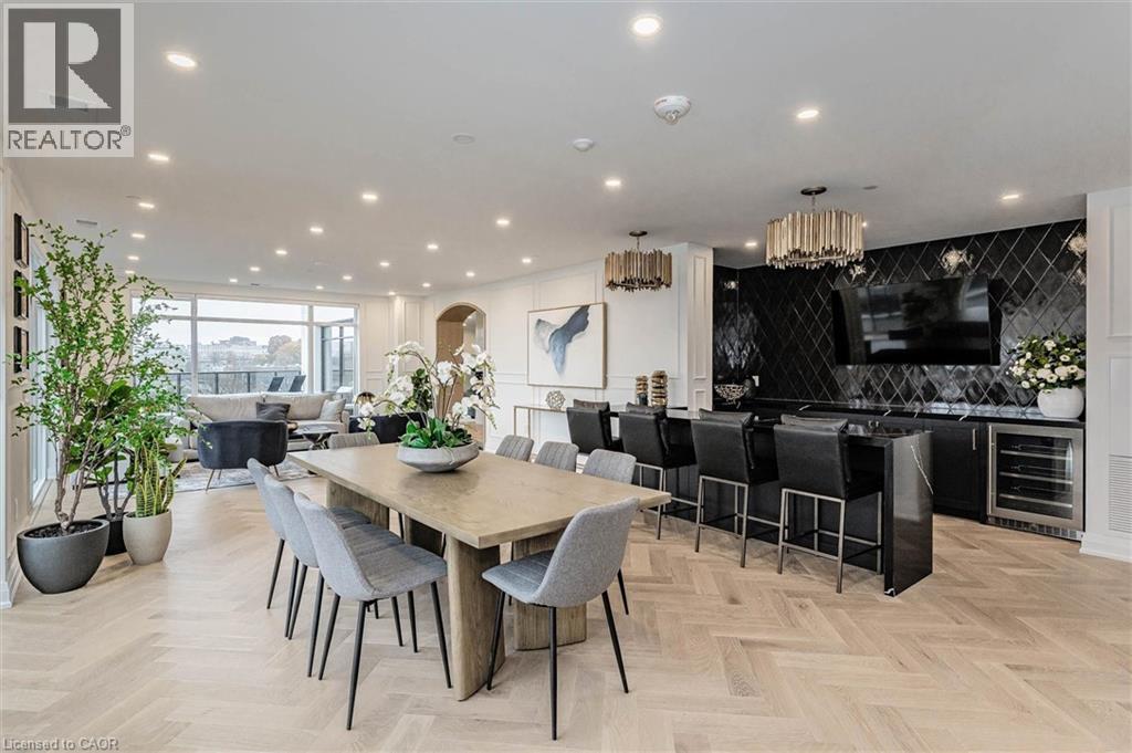 












71 WYNDHAM Street S Unit# 1007

,
Guelph,




Ontario
N1E0T7

