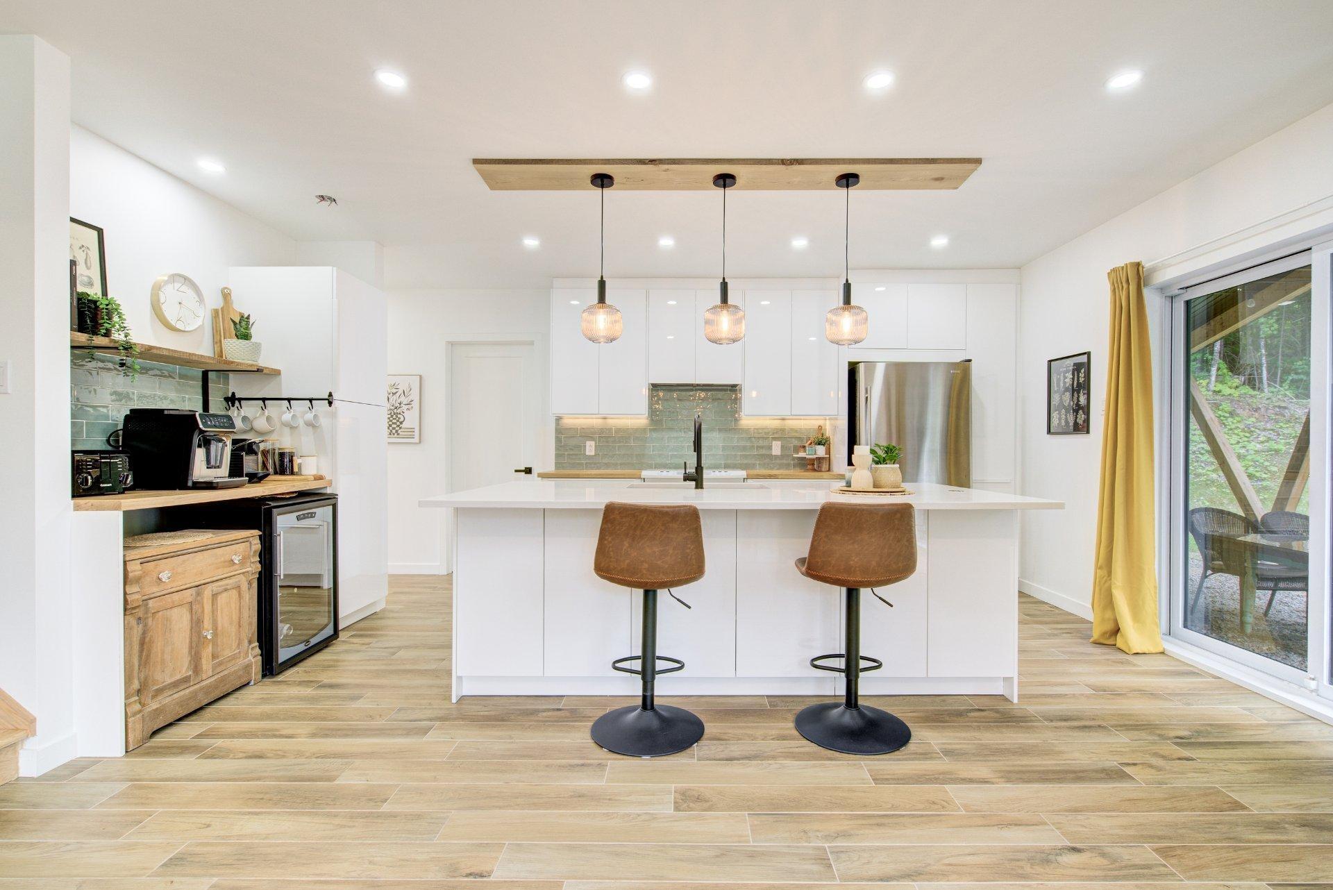 









3513


Rue Rosemary

,
Rawdon,




QC
J0K1S0

