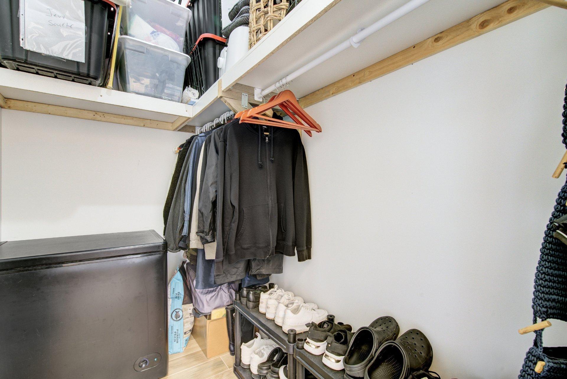 









3513


Rue Rosemary

,
Rawdon,




QC
J0K1S0

