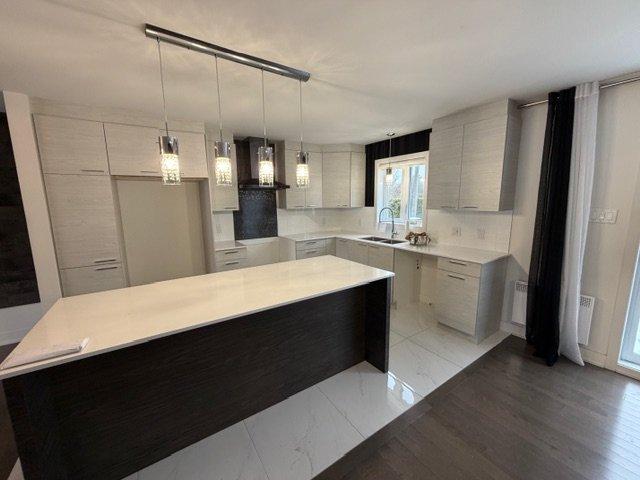 









136


Ch. St-André

,
Saint-Jean-sur-Richelieu,




QC
J2W0K6

