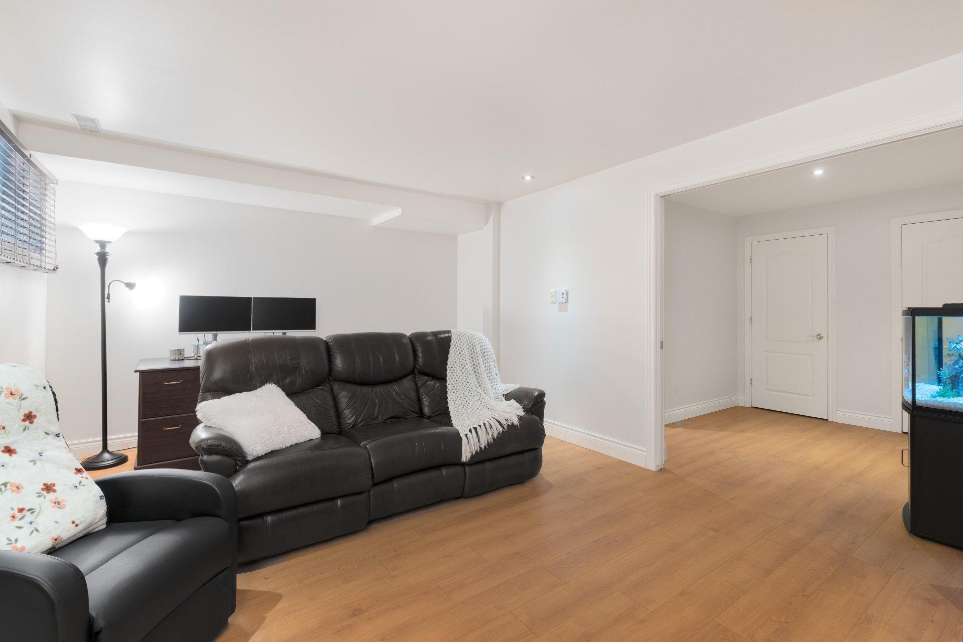 









3223


Rue Alfred-Desrochers

,
Sherbrooke (Les Nations),




QC
J1K3C6

