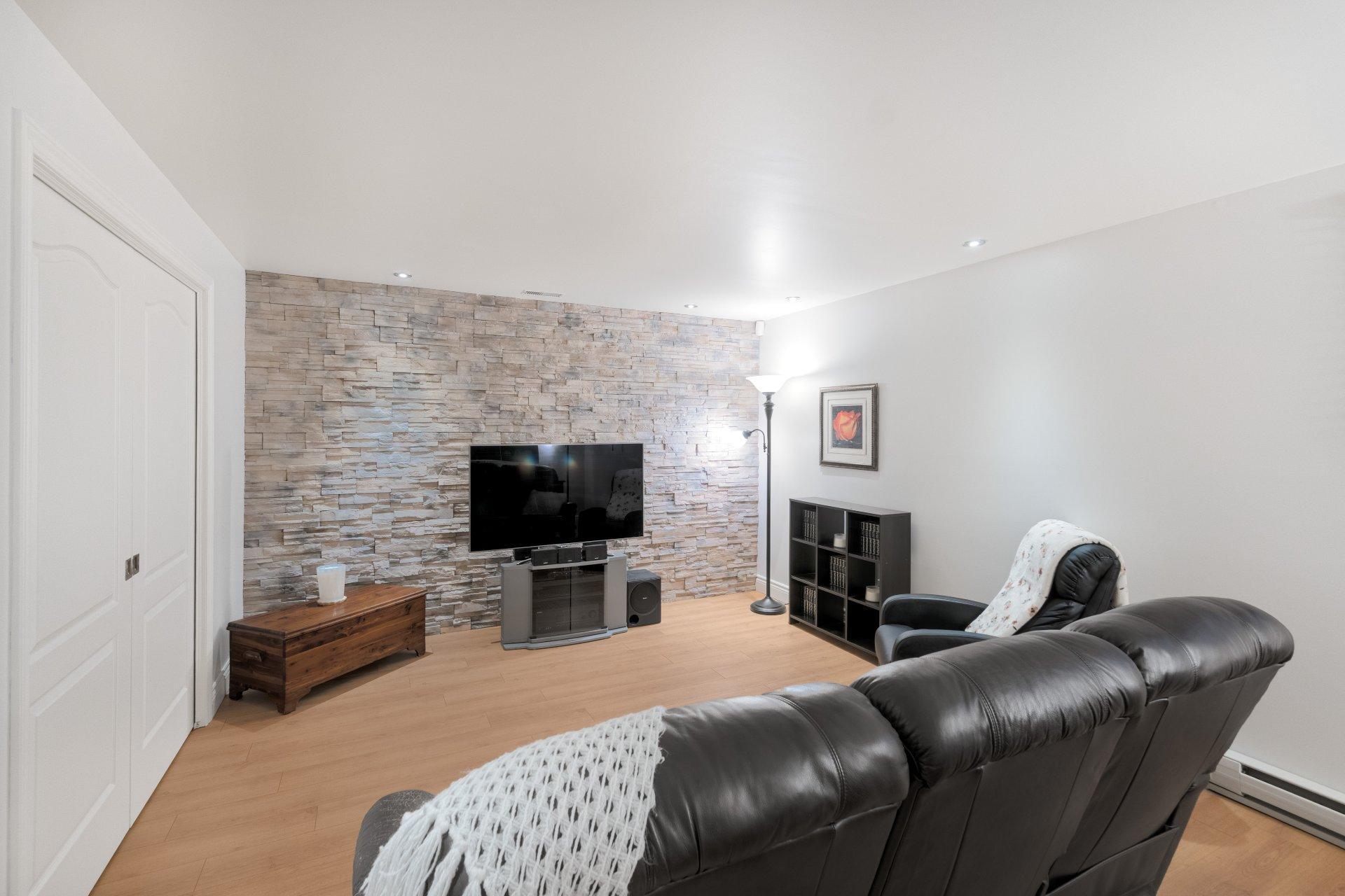 









3223


Rue Alfred-Desrochers

,
Sherbrooke (Les Nations),




QC
J1K3C6

